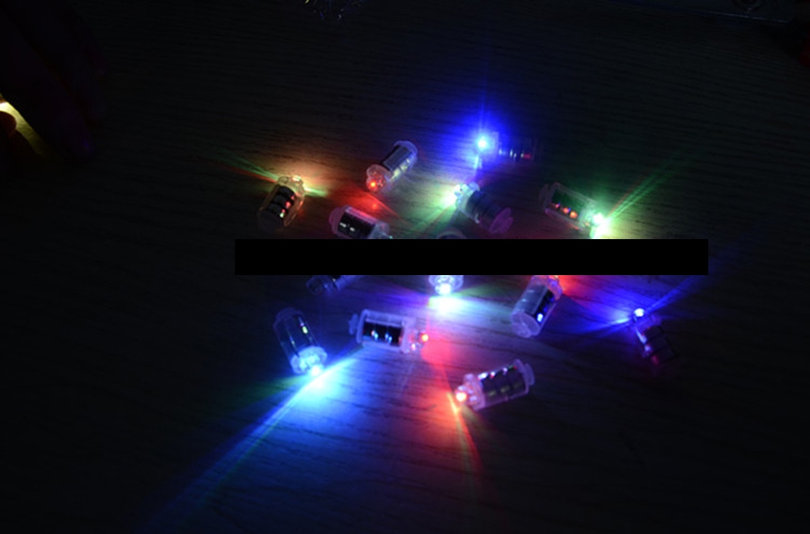 Светодиод для воздушных шаров 1,0*2,1см 3*AG3 12часов RGB