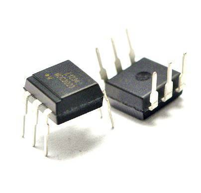 Микросхема Оптрон MOC3023M DIP6