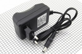 Блок питания импульсный 15V 1А шт.2,5*5,5мм в розетку корпус ALX03