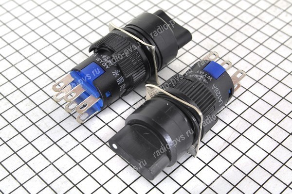 Кнопка с клювиком, без подсветки, A16-11ZX2 (LA128AY-11X2, EB2A) on-off круглая, 3pin, 220В3А, D18мм
