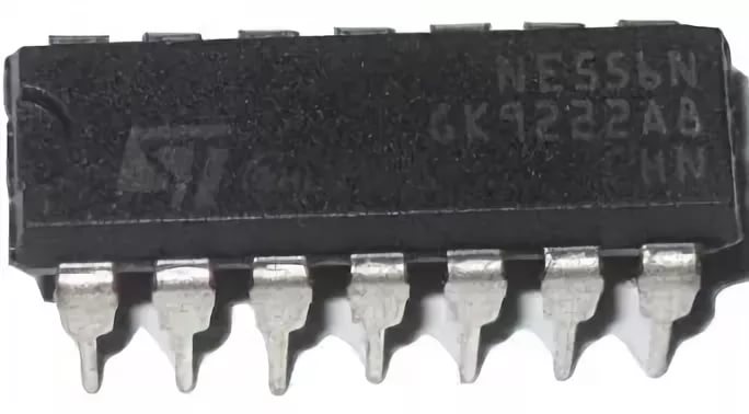 Микросхема имп. NE556N DIP14