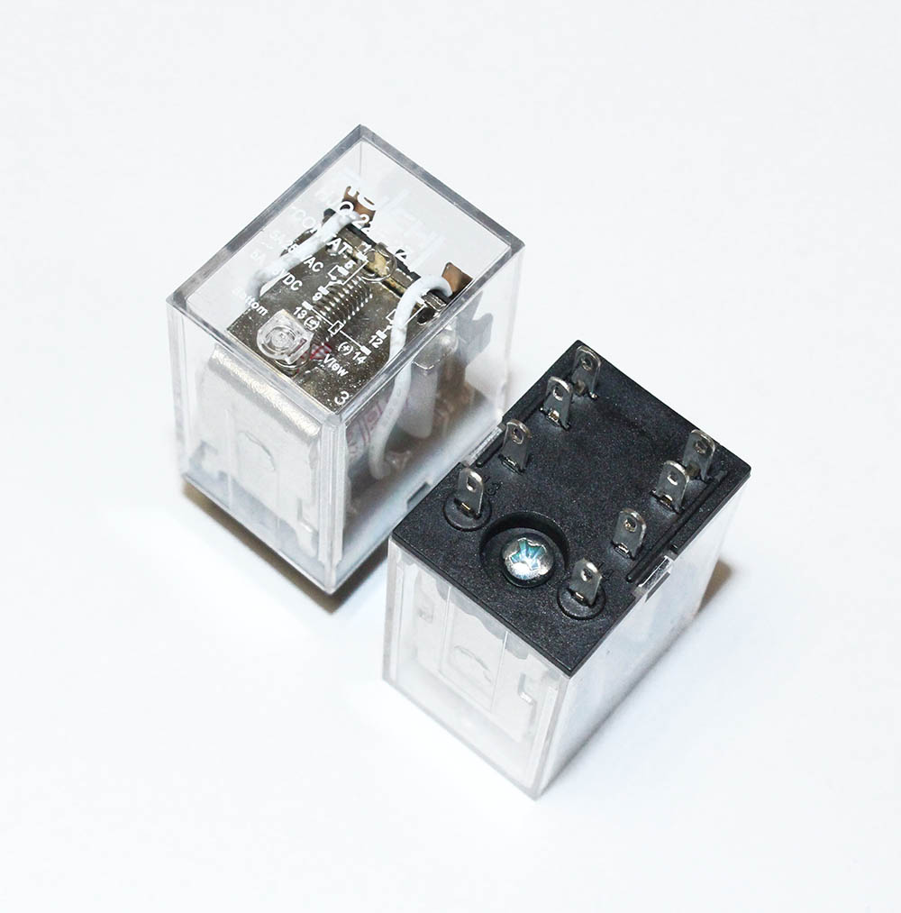Реле 220V 5A  HF18FF/-22F-2Z [HJQ] (220VAC-5A-1C) 27*22*35мм 8pin под колодку