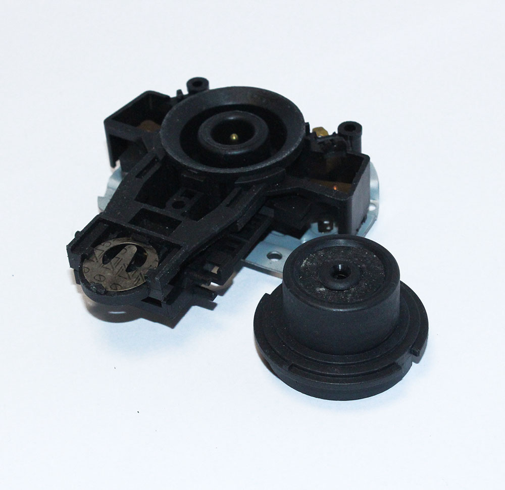 Термоавтомат  KSD-169-1/D889N штекер+гнездо 13A/250V/125° чайники и т.д.