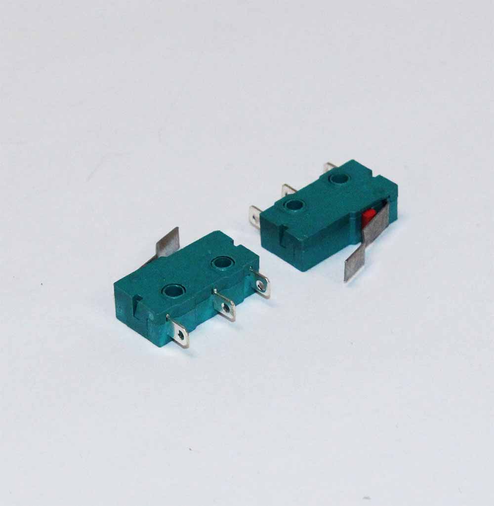 Переключатель концевой 20*10мм KW11-01 3A 250V 3-конт изогнут планка 17мм