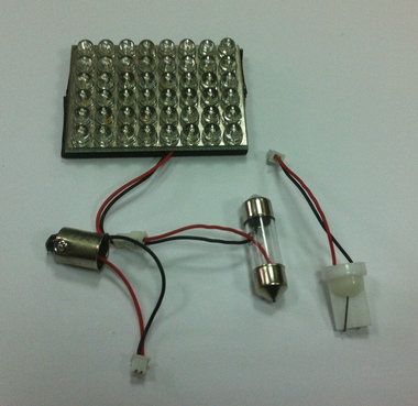 Площадка светодиодная 12V 48 с/д зеленая с набором переходников