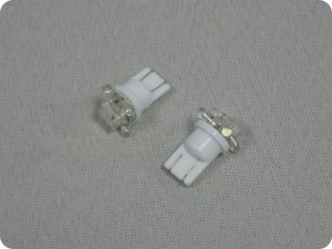 Автолампа светодиодная T10 (W2,1-9,5d) белая 4+1 пиранья с/д (б/цоколя) 12v