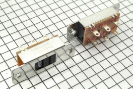 Переключатель движковый (ползунковый) 3*2pin 2полож. 220V/110V с пазом вертик.